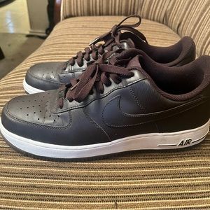 Great Condition Brown Air max tennis for Men